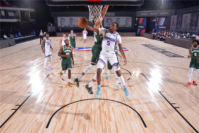 他一次通过 他一次通过