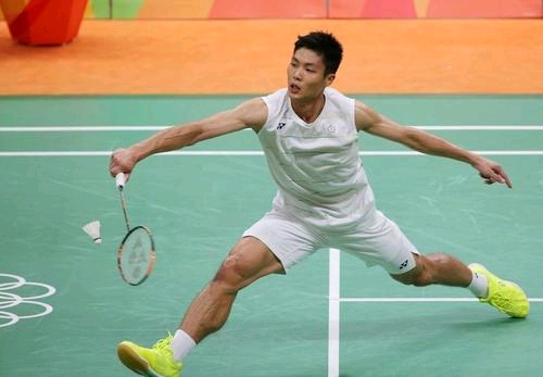 一张黄牌或 一张黄牌或