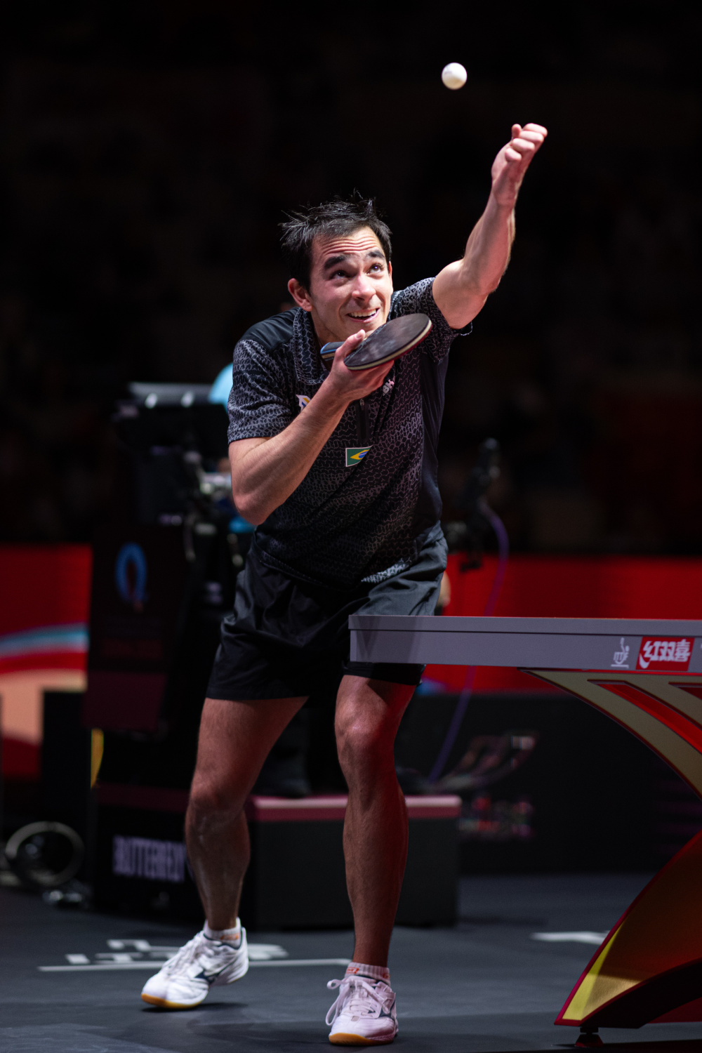 她在场上表 她在场上表