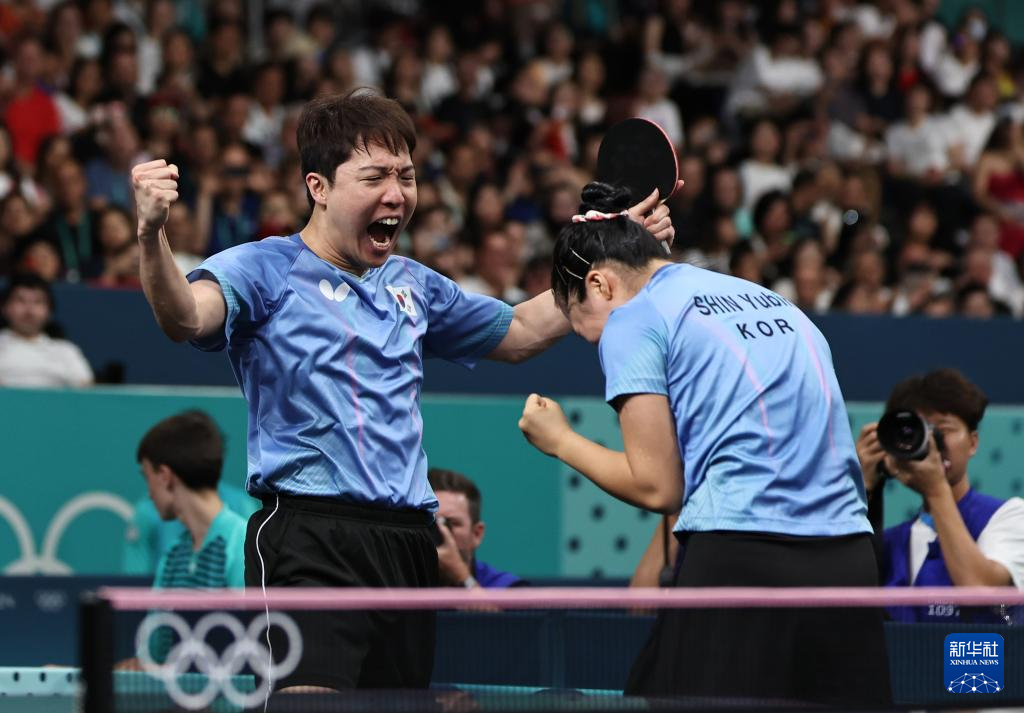 更彰显了中 更彰显了中